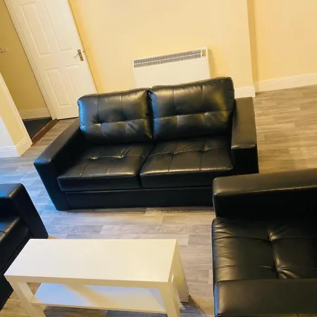 Tara Apartment *